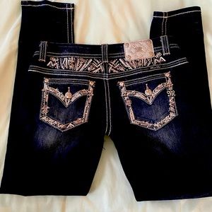 Miss Me Jeans size 29 length 31 ( mid-ride easy skinny) worn only once!